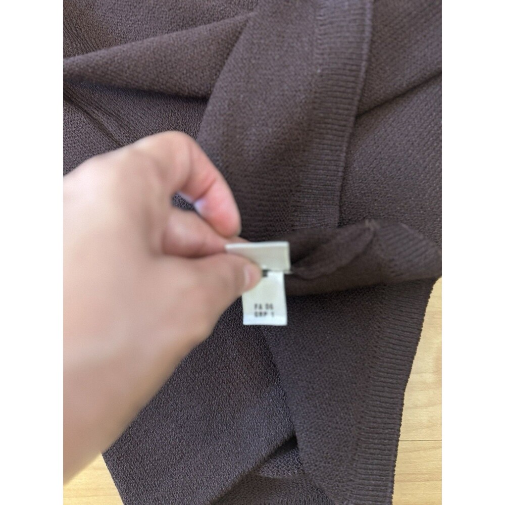 VTG . St. John Collection Women’s Classic Knit Top Size Small Brown Sleeveless - Picture 10 of 10